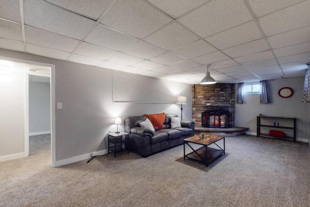 Large Remodeled Home With 5 Bedrooms 4 King Bed Centennial Extérieur photo