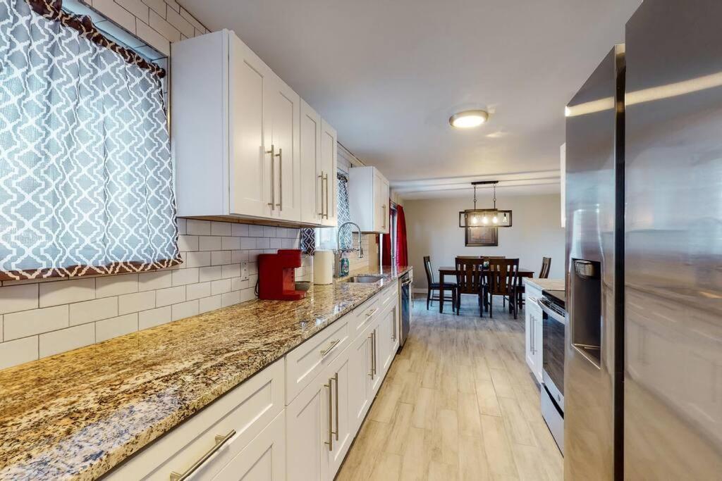 Large Remodeled Home With 5 Bedrooms 4 King Bed Centennial Extérieur photo