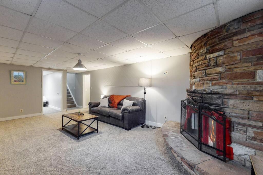 Large Remodeled Home With 5 Bedrooms 4 King Bed Centennial Extérieur photo
